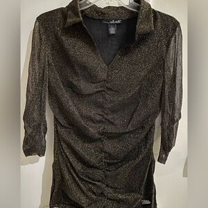 EUC: Black w/gold metallic